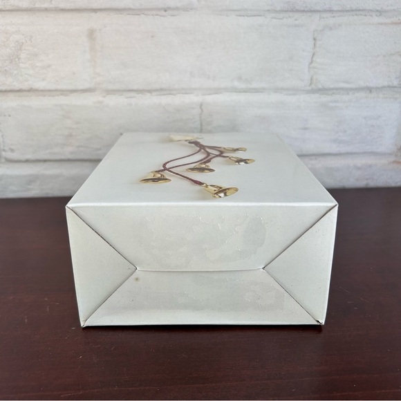 Brass Pine Tree and 5 Brass Bells Swag for Door or Window New in Box - Picture 7 of 14